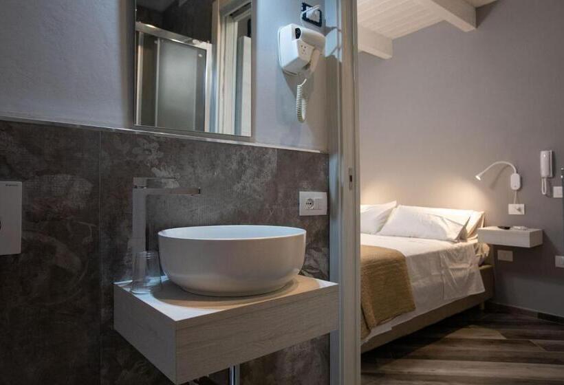 غرفة قياسية مزوَّدة بشُرفة, Al 54 Accommodation