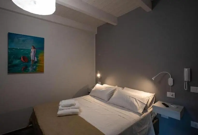 バルコニー付きスタンダードルーム, Al 54 Accommodation