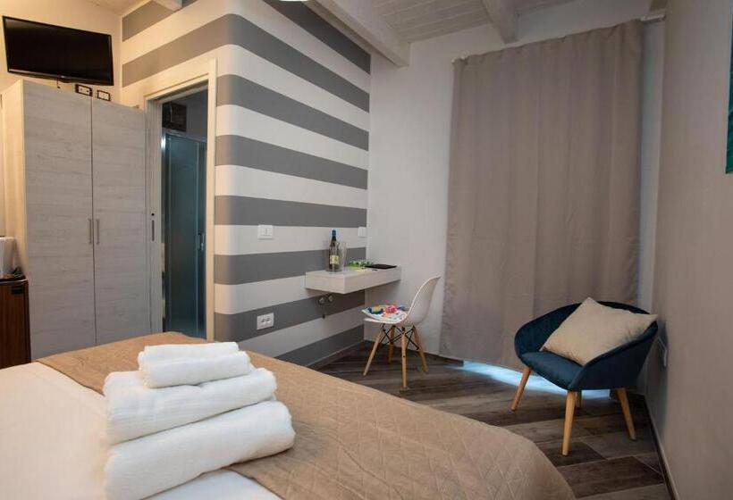 غرفة قياسية مزوَّدة بشُرفة, Al 54 Accommodation