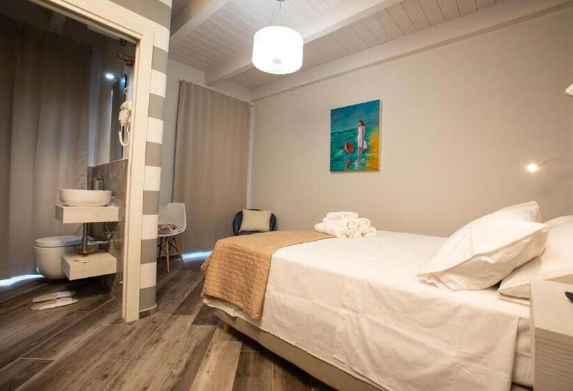 غرفة قياسية مزوَّدة بشُرفة, Al 54 Accommodation