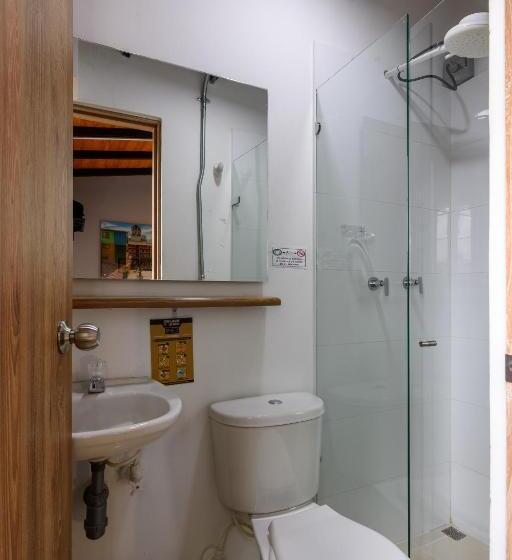 标准单人间, Med La Palma