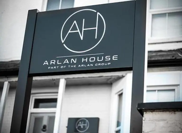 Juniorsviitti, Arlan House, Central Basingstoke