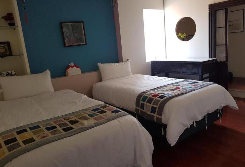 اتاق استاندارد با چشمانداز دریا, Eternal Seaside House