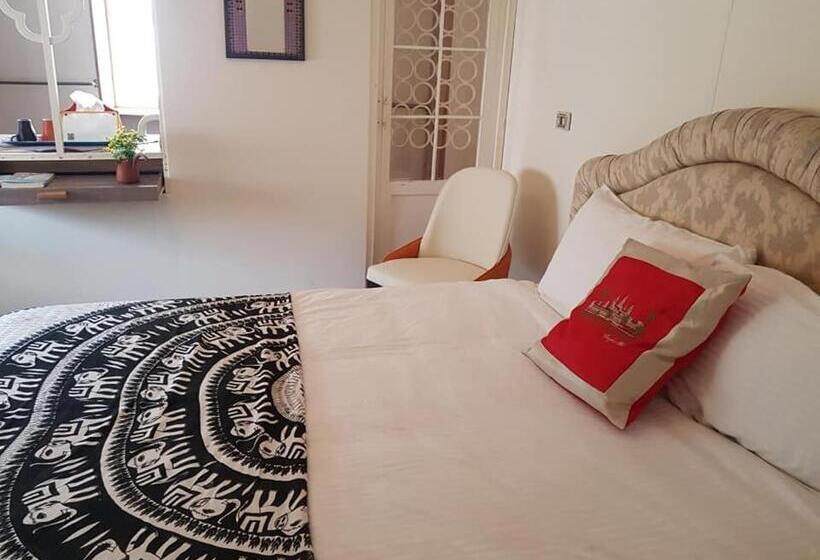 اتاق استاندارد با سرویس بهداشتی مشترک, Eternal Seaside House