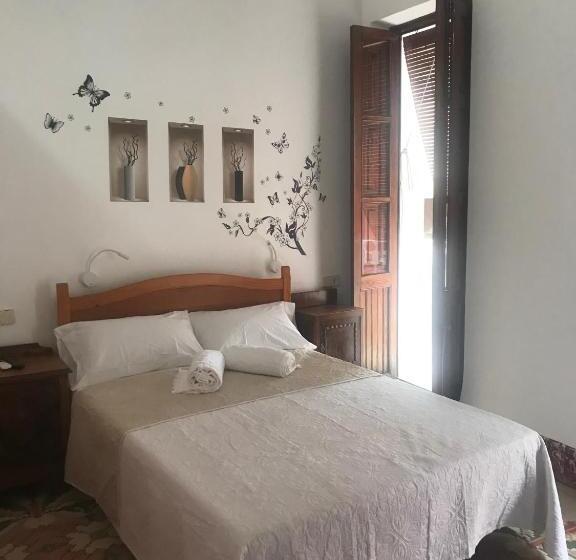 غرفة قياسية ثلاثية, Ca De L Alfas