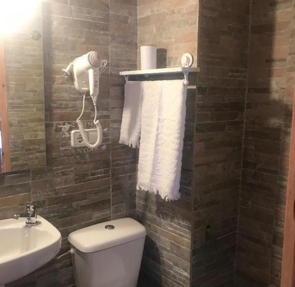 غرفة قياسية ثلاثية, Ca De L Alfas