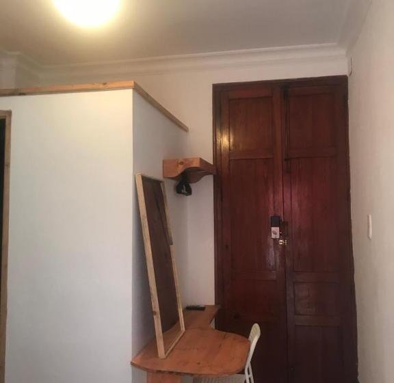 غرفة قياسية, Ca De L Alfas