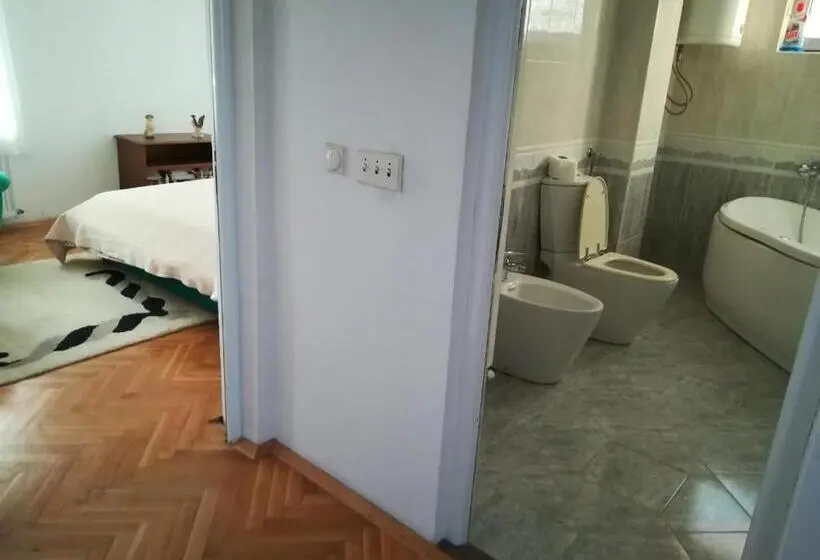 آپارتمان 2 خوابه, Vila Sentić