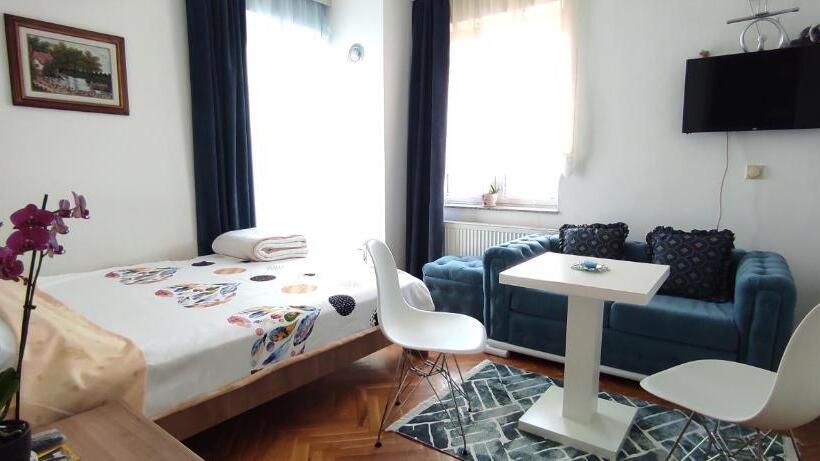 آپارتمان 1 خوابه, Vila Sentić