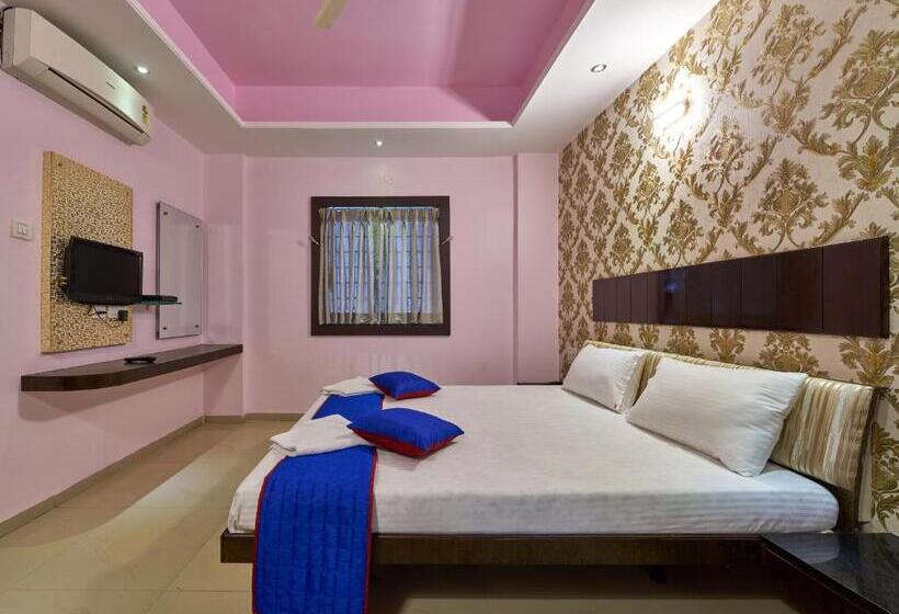 חדר סופריור, Ganeshratna Executive