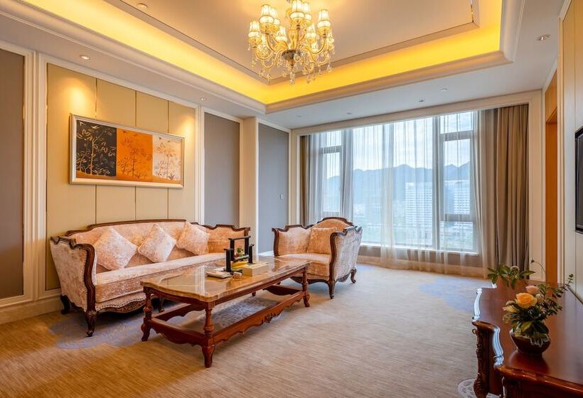 豪华套房, Oriental Ventura