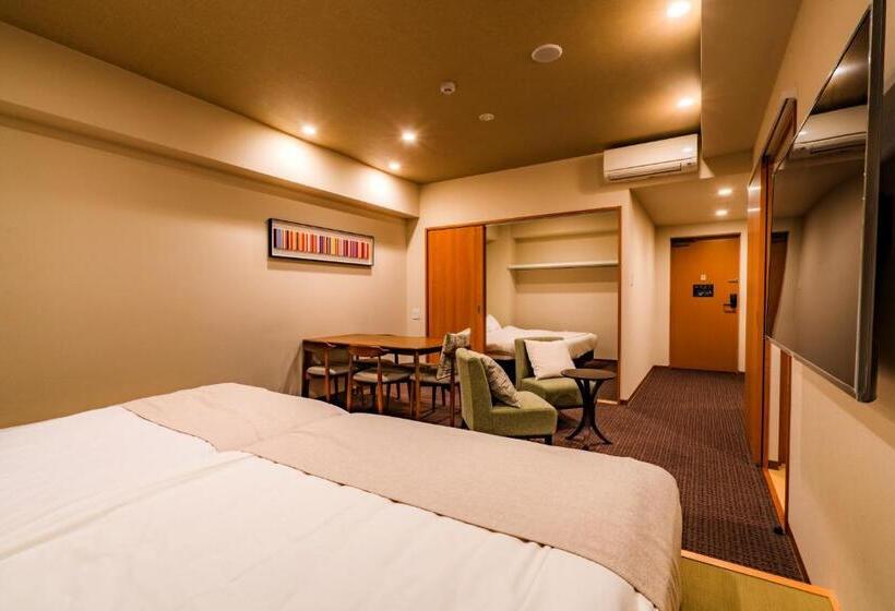 חדר אקזקיוטיב לשלושה, Randor Residential Hotel Kyoto Suites