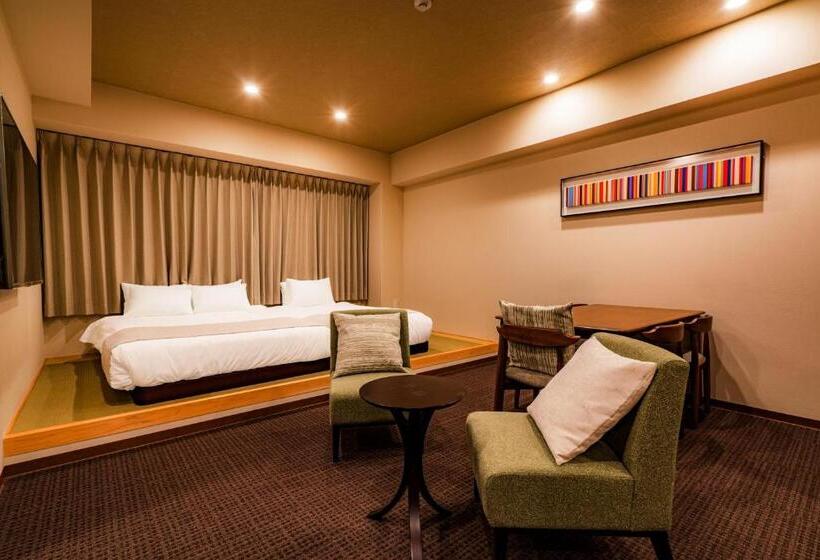 חדר אקזקיוטיב לשלושה, Randor Residential Hotel Kyoto Suites