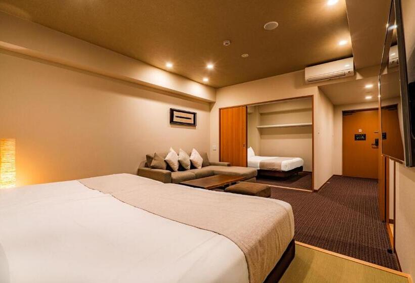 חדר דלוקס לשלושה, Randor Residential Hotel Kyoto Suites