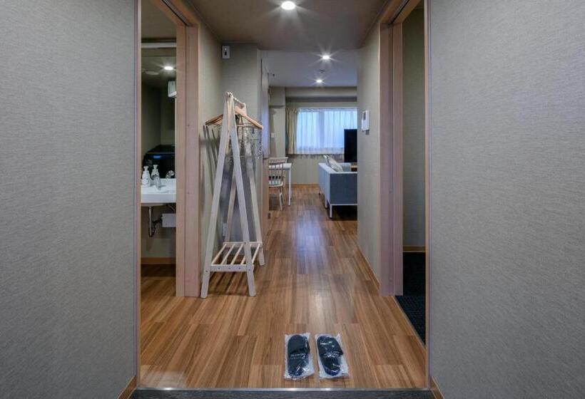 סוויטה נשיאותית, Randor Residential Hotel Kyoto Suites