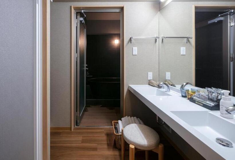 סוויטה נשיאותית, Randor Residential Hotel Kyoto Suites