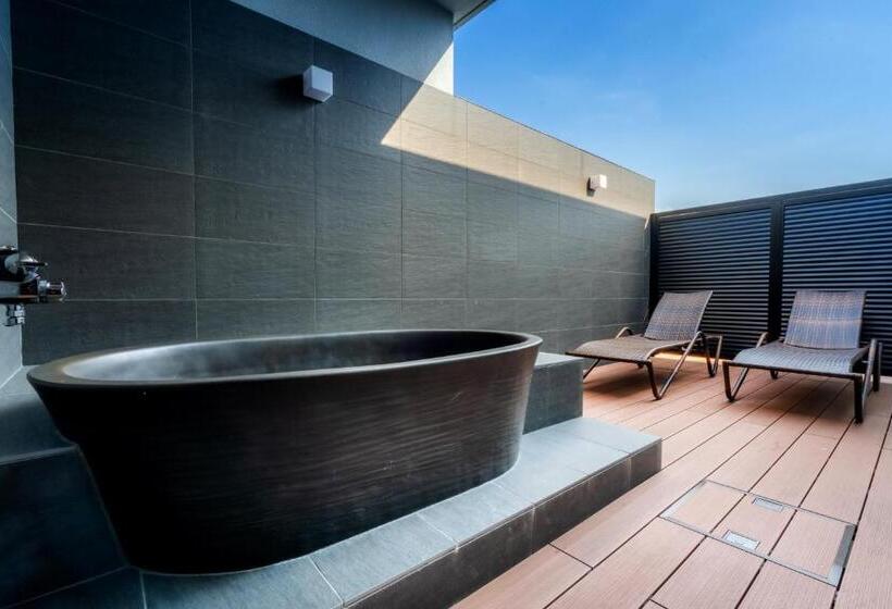 סוויטה נשיאותית, Randor Residential Hotel Kyoto Suites