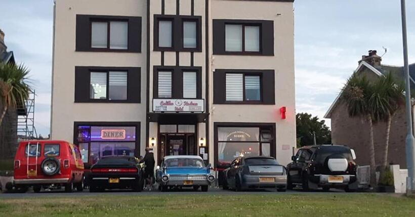 스탠다드 룸 킹사이즈 침대, Cadillac Kustomz Hotel   Breakfast Included