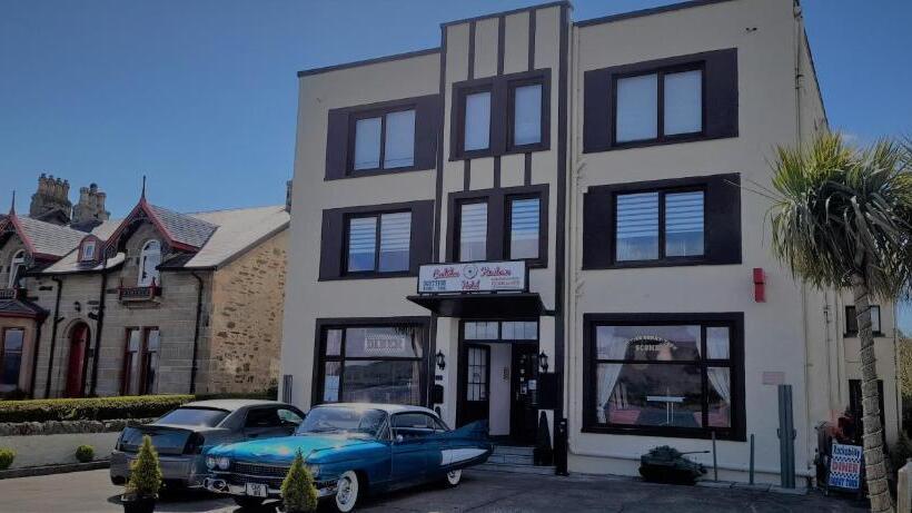 Стандартный Номер Кровать Кинг, Cadillac Kustomz Hotel   Breakfast Included