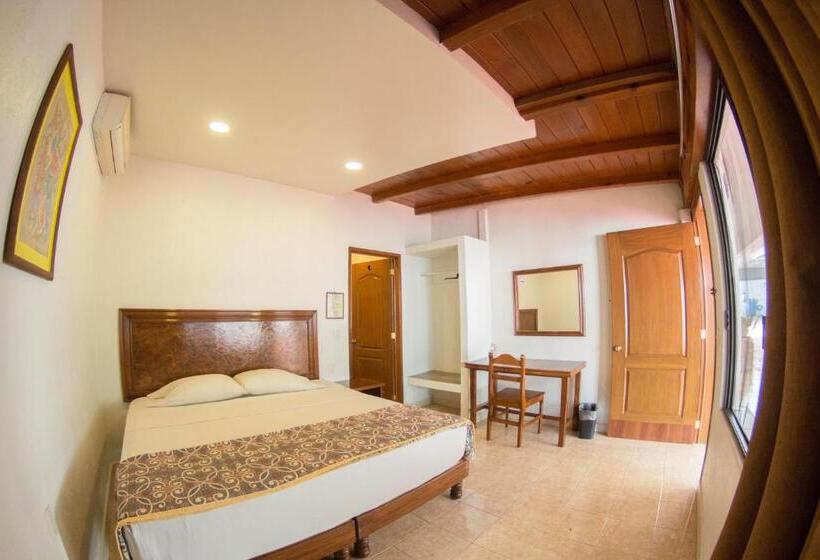 غرفة ديلوكس, Ricarlo