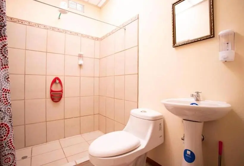 اتاق استاندارد چهار تخته, Flor De Katty Hostel Airport