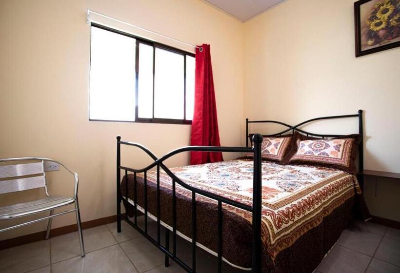 اتاق استاندارد چهار تخته, Flor De Katty Hostel Airport