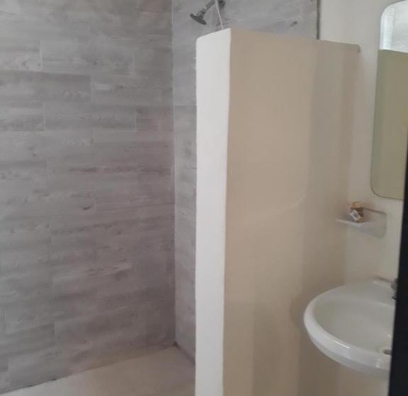 标准工作室, Bea Rooms And Studios