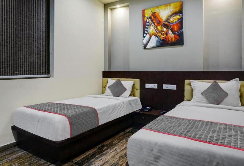 Deluxe Rum, Townhouse 1199 Hotel Dev S Inn By Cj