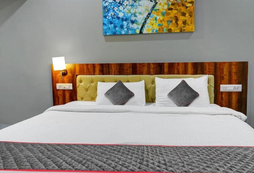 Deluxe Rum, Townhouse 1199 Hotel Dev S Inn By Cj