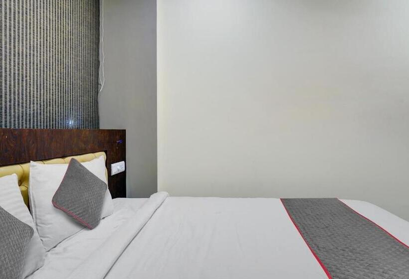 Deluxe Rum, Townhouse 1199 Hotel Dev S Inn By Cj