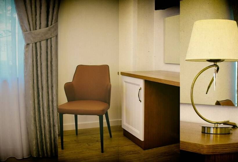 اتاق لوکس سه تخته, Eagles Philadelfia