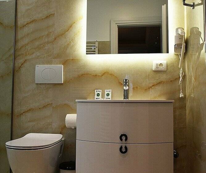 اتاق لوکس سه تخته, Eagles Philadelfia