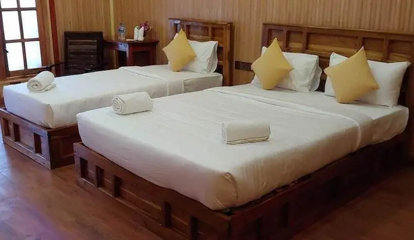 Economy Triple Room, Anandas Beach Resort