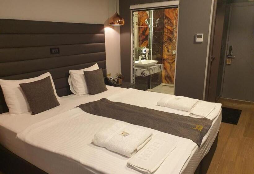 اتاق لوکس یک تخته, International Palace