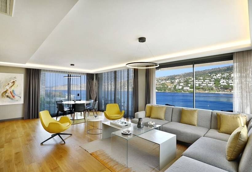 سوییت خانوادگی, Mare Deluxe Residences & Villas