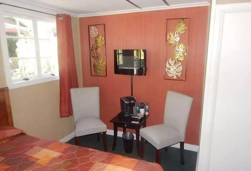 اتاق سوپریور, Cedar Village Motel