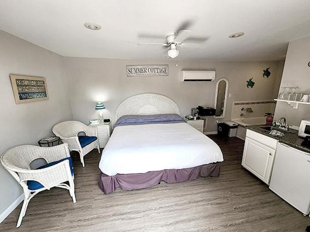 带大床的标准间, 2310 Central Avenue