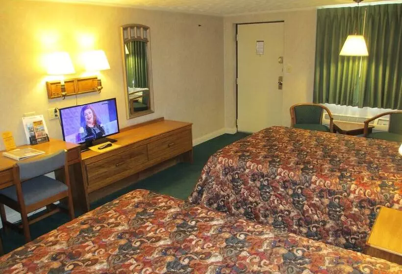 ２ダブルベッドのスタンダードルーム, Budget Host Westgate Inn