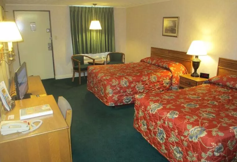 ２ダブルベッドのスタンダードルーム, Budget Host Westgate Inn
