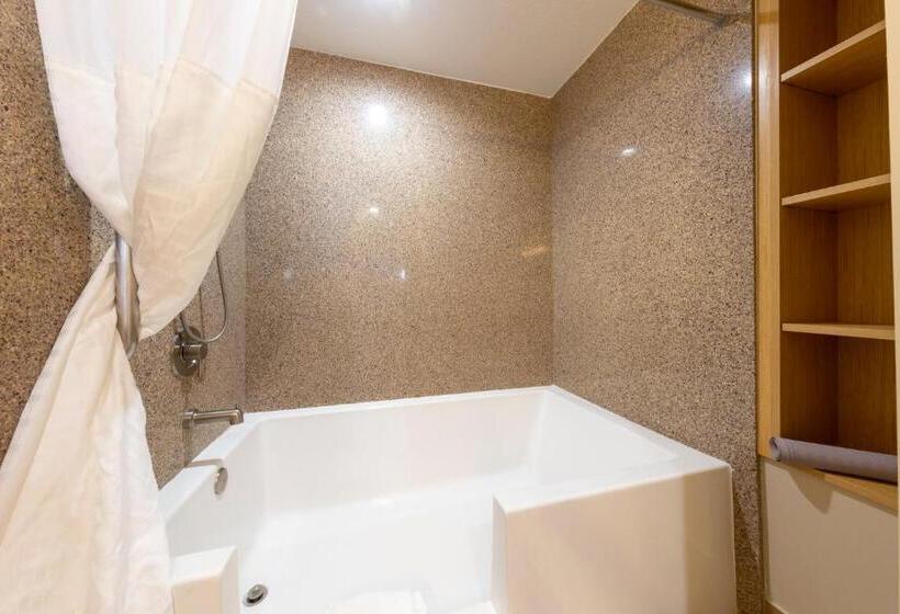 스위트, Capistrano Surfside Inn