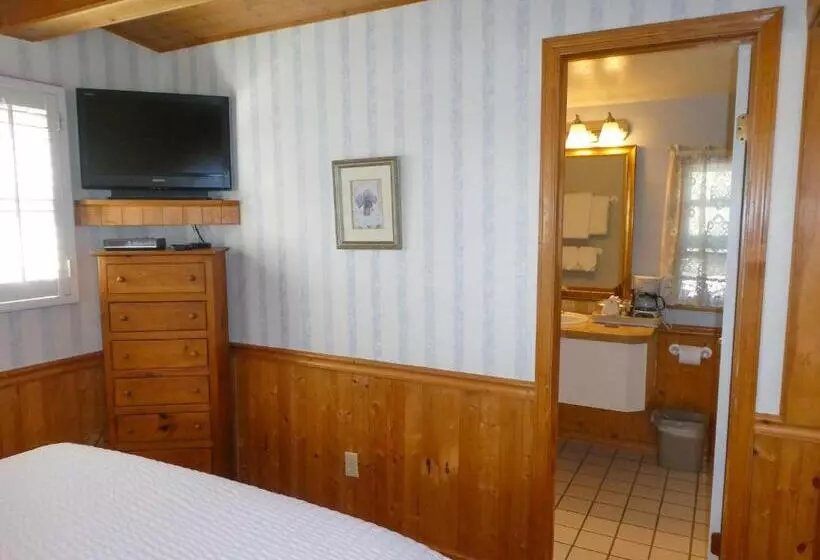 اتاق لوکس, Carmel Fireplace Inn