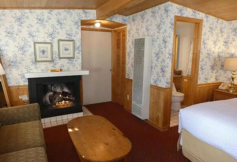 اتاق لوکس, Carmel Fireplace Inn