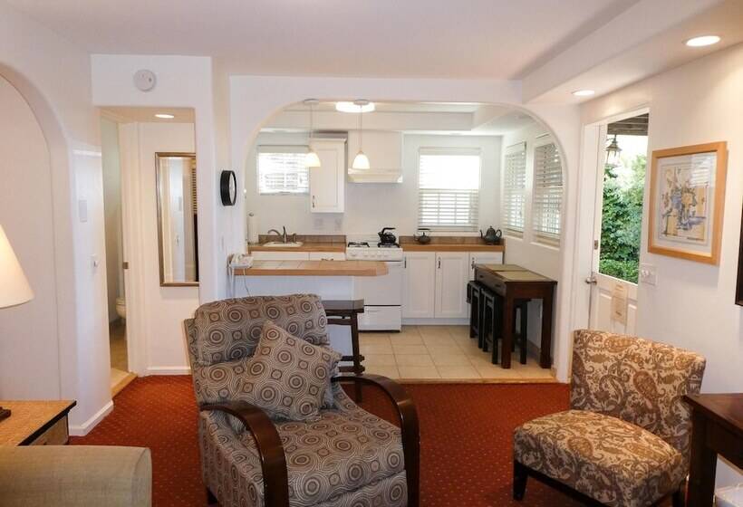 침실 1개 주택, Carmel Fireplace Inn