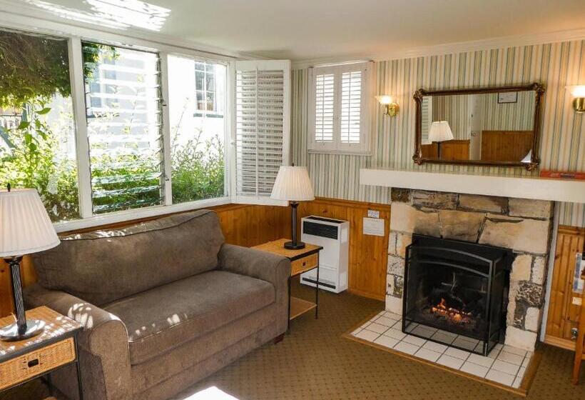 스탠다드 룸 킹사이즈 침대, Carmel Fireplace Inn