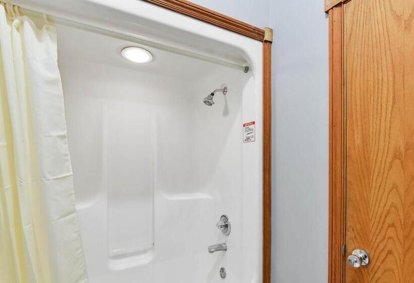 חדר סטנדרט מותאם לאדם עם מוגבלויות, Casa Loma Economy Inn