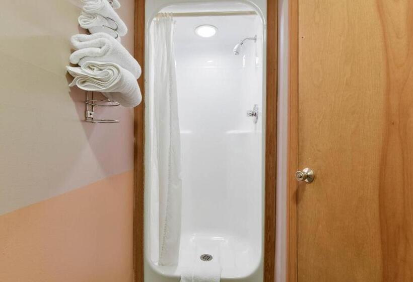 סוויטה עם ג'קוזי, Casa Loma Economy Inn