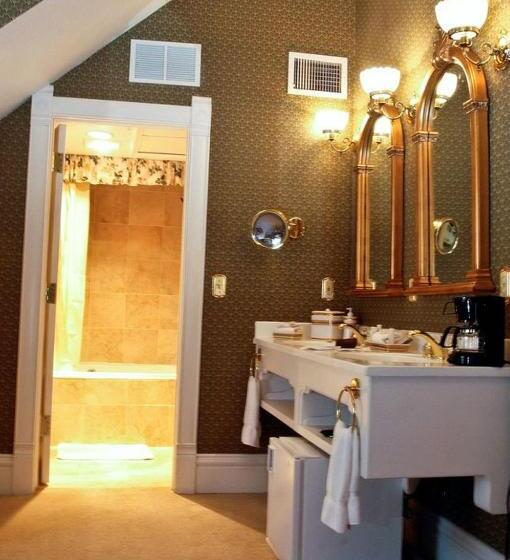 Полулюкс, Cliff House At Pikes Peak