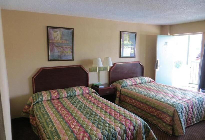 キングサイズベッドのスタンダードルーム, Red Carpet Inn