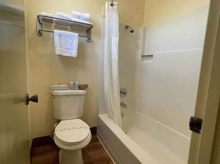 اتاق استاندارد, Regency Inn Lakeport