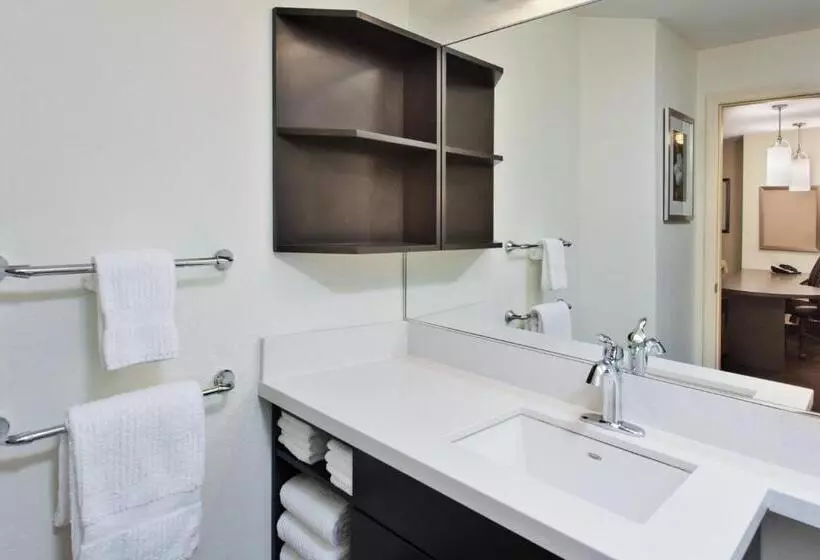 身障者適用スイートルーム, Executive Residency By Best Western Philadelphia Willow Grove